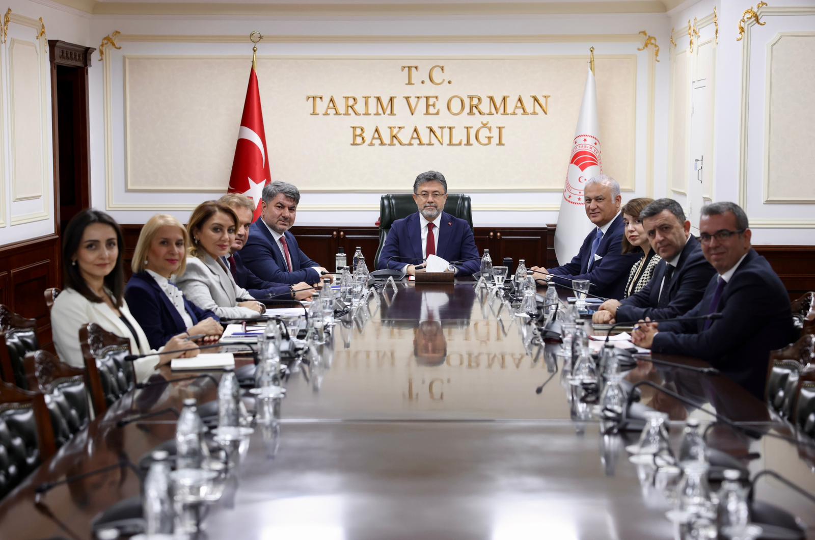 Türkiyədə işgüzar səfərdə olan TÜİB İdarə Heyəti Kənd Təsərrüfatı Naziri cənab İbrahim Yumaklı ilə görüşüb.